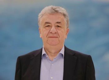 Στ. Αρναουτάκης